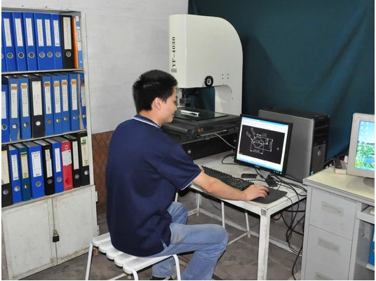Customized Stamping Parts/Metal Stamping of China Manufacturer (ATC-234)